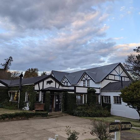 The Historic Hogsback Inn Exterior photo