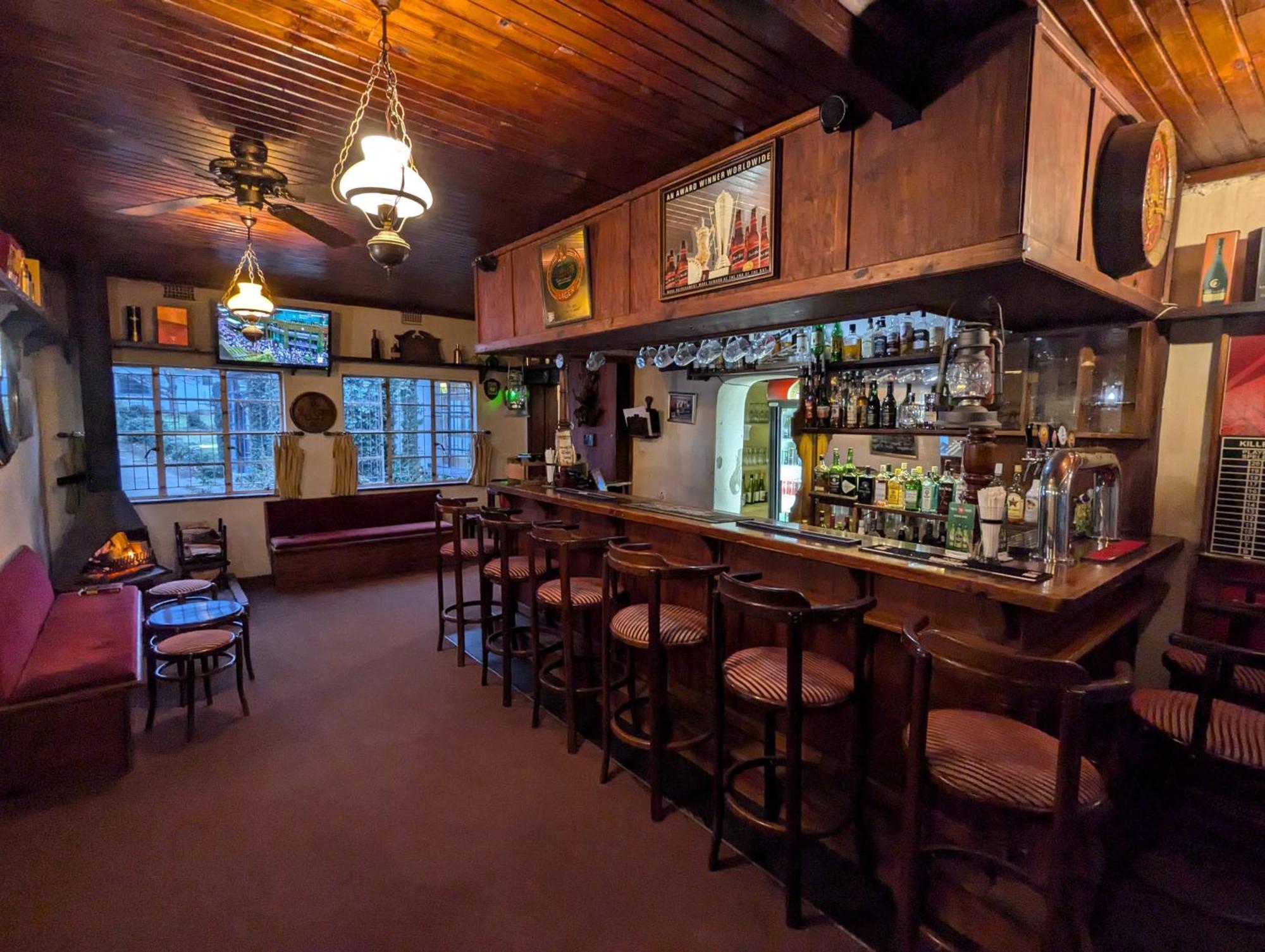The Historic Hogsback Inn Exterior photo